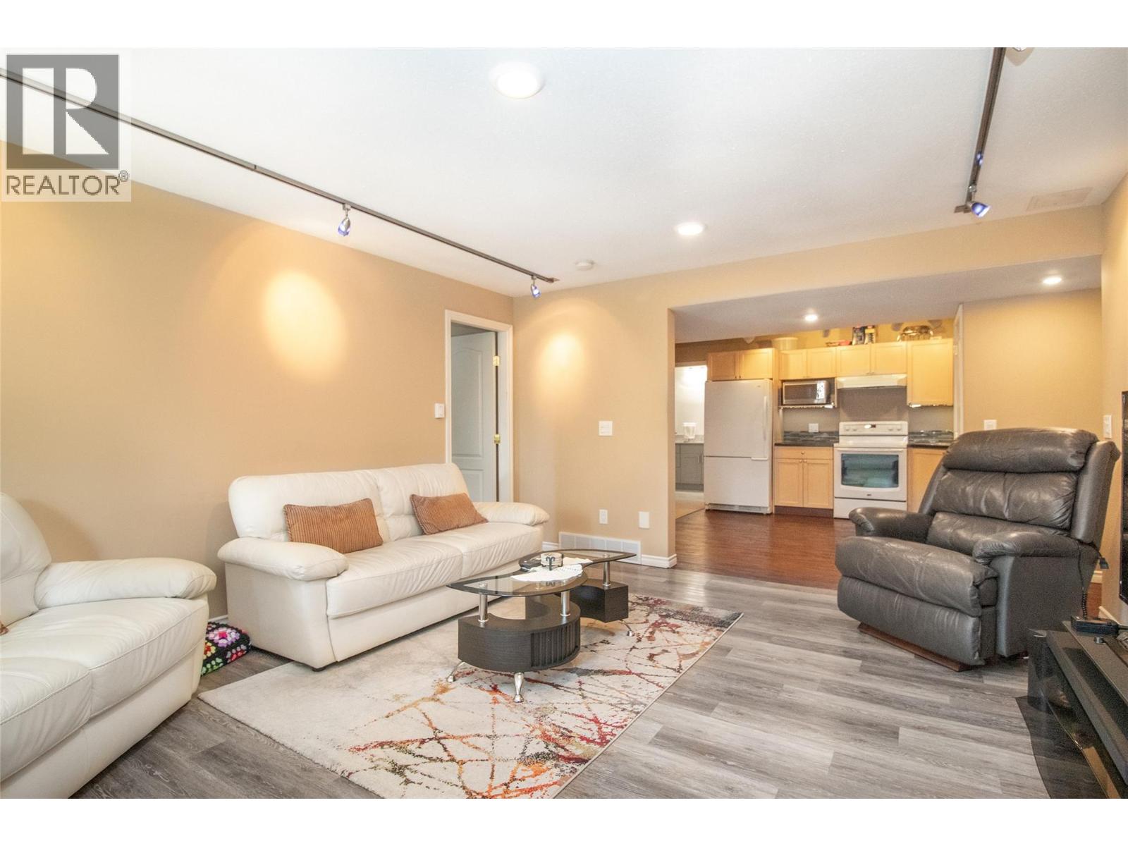  3349 Larkspur Court, Kelowna