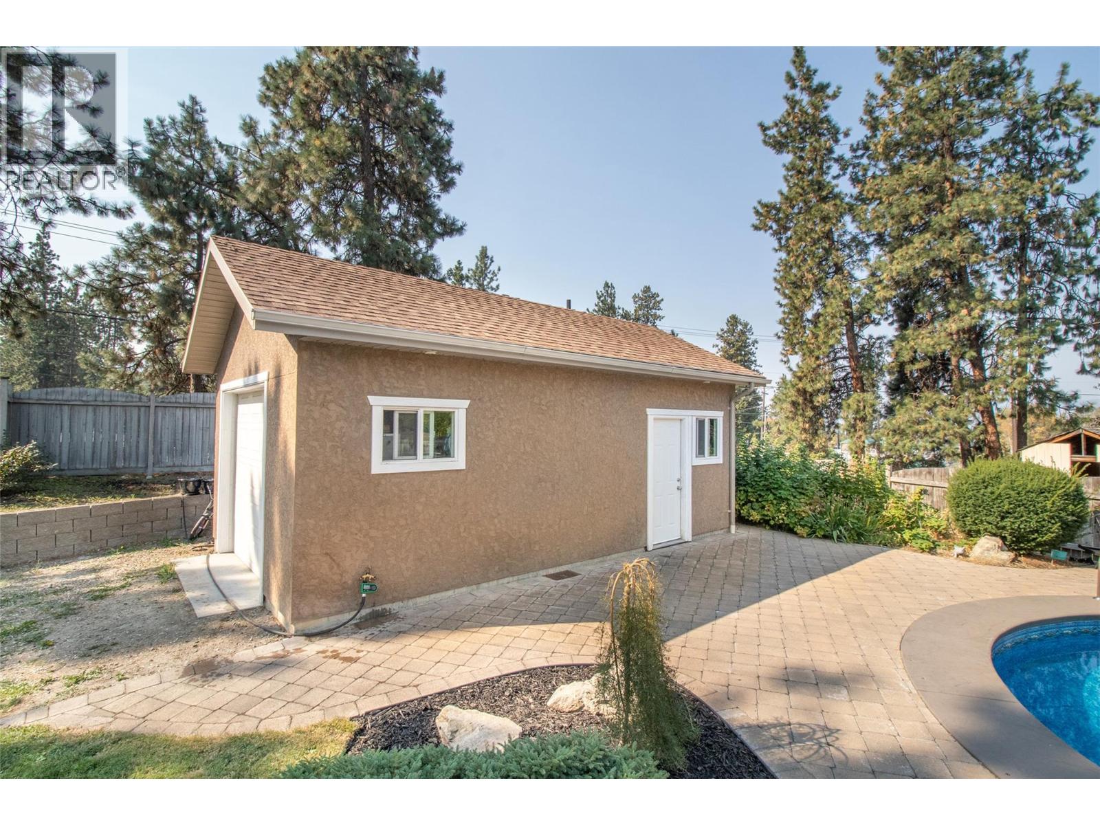  3349 Larkspur Court, Kelowna