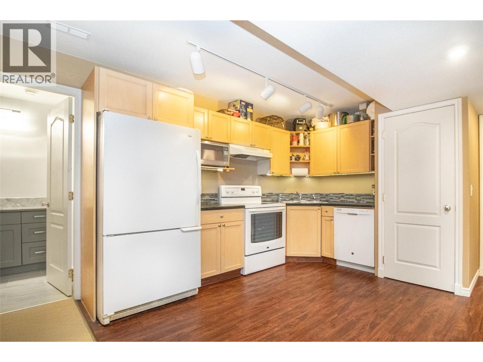  3349 Larkspur Court, Kelowna