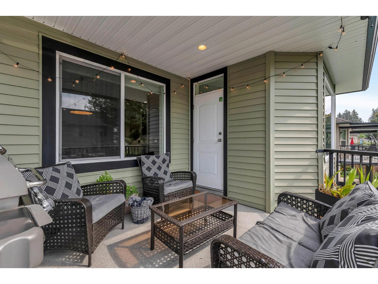 Photo 14 of 27908 Trestle Avenue, Abbotsford BC