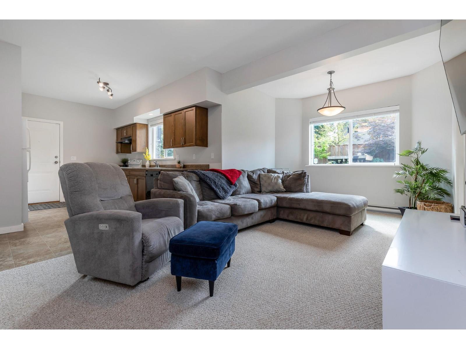 Photo 26 of 27908 Trestle Avenue, Abbotsford BC