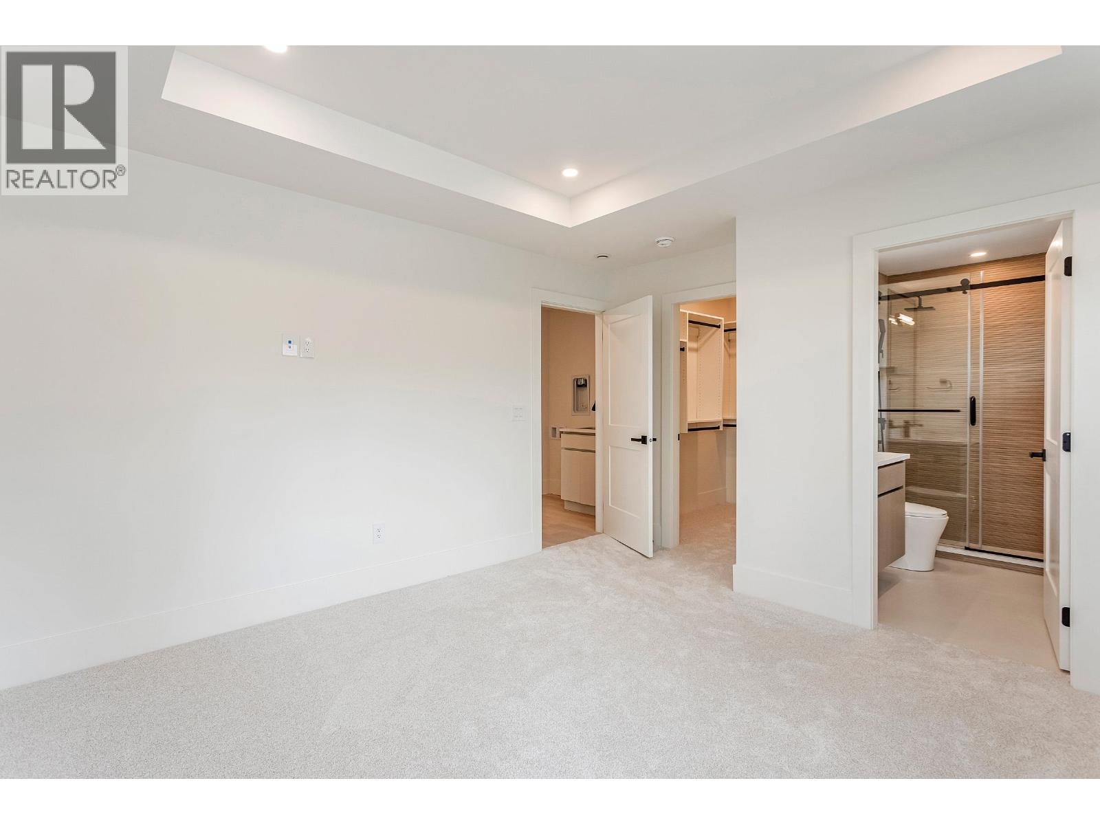 102 1038 DELESTRE AVENUE, Coquitlam
