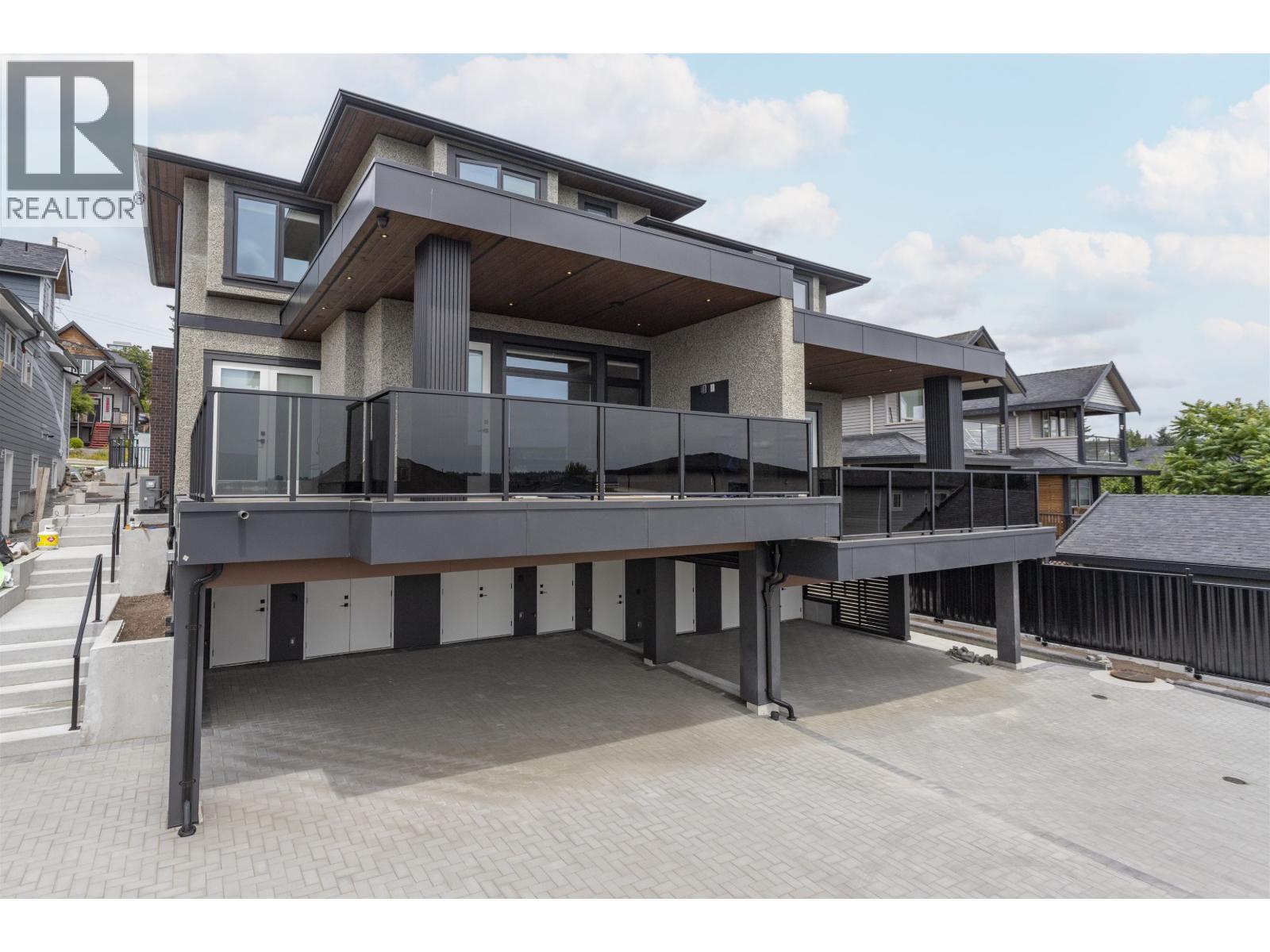 102 1038 DELESTRE AVENUE, Coquitlam