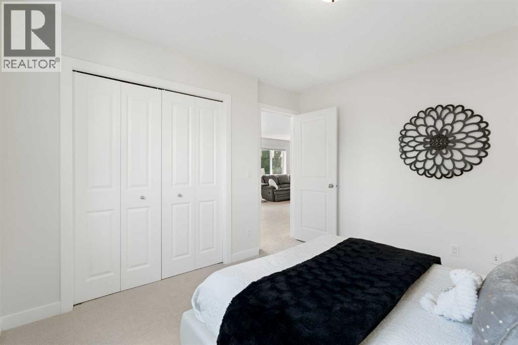 Photo 24 of 612 Royal Court Nw, Calgary AB