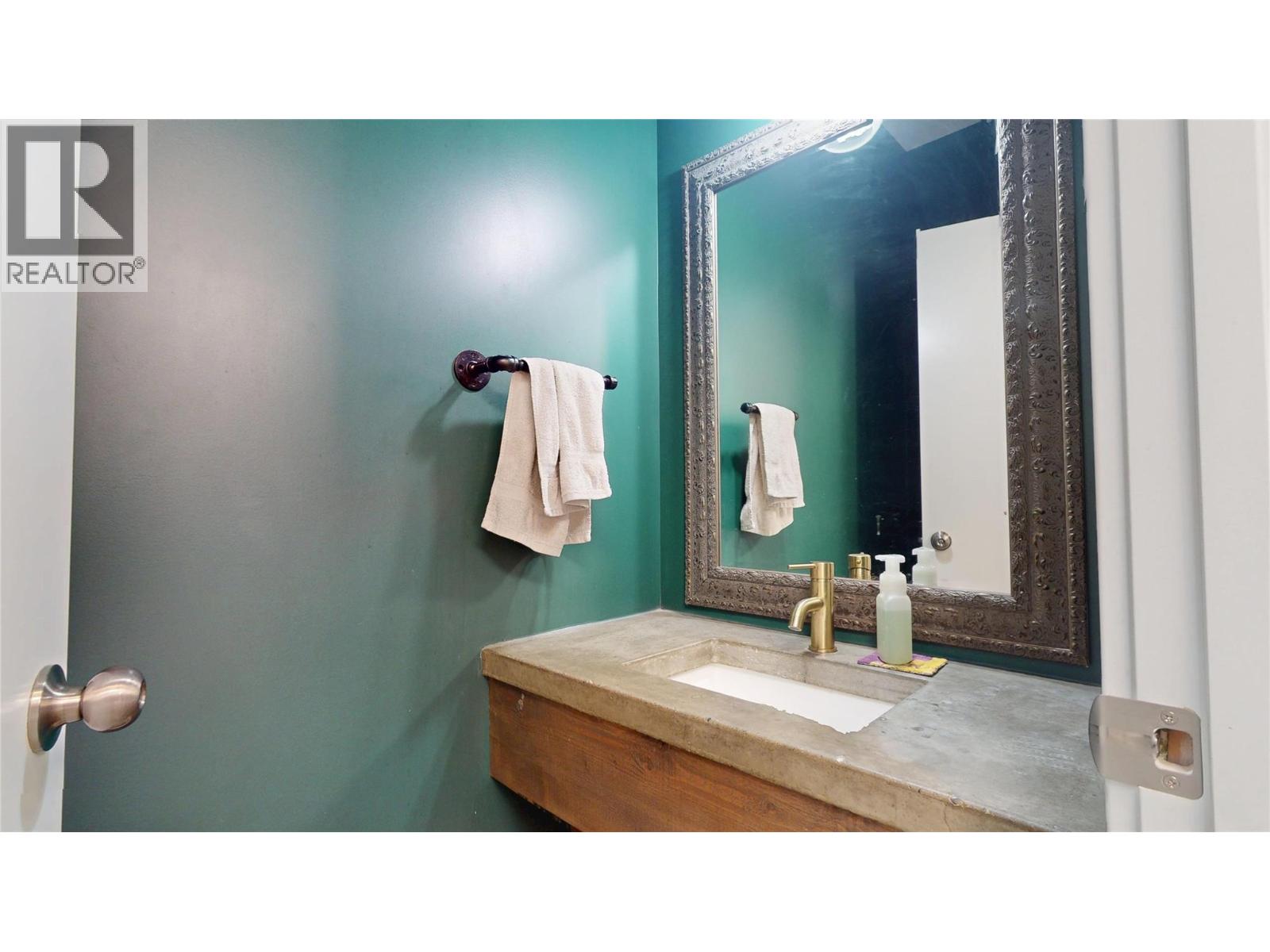 1605 4th Street N, Cranbrook