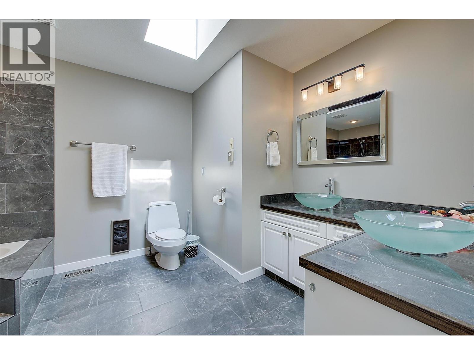  3331 Sundance Drive, West Kelowna