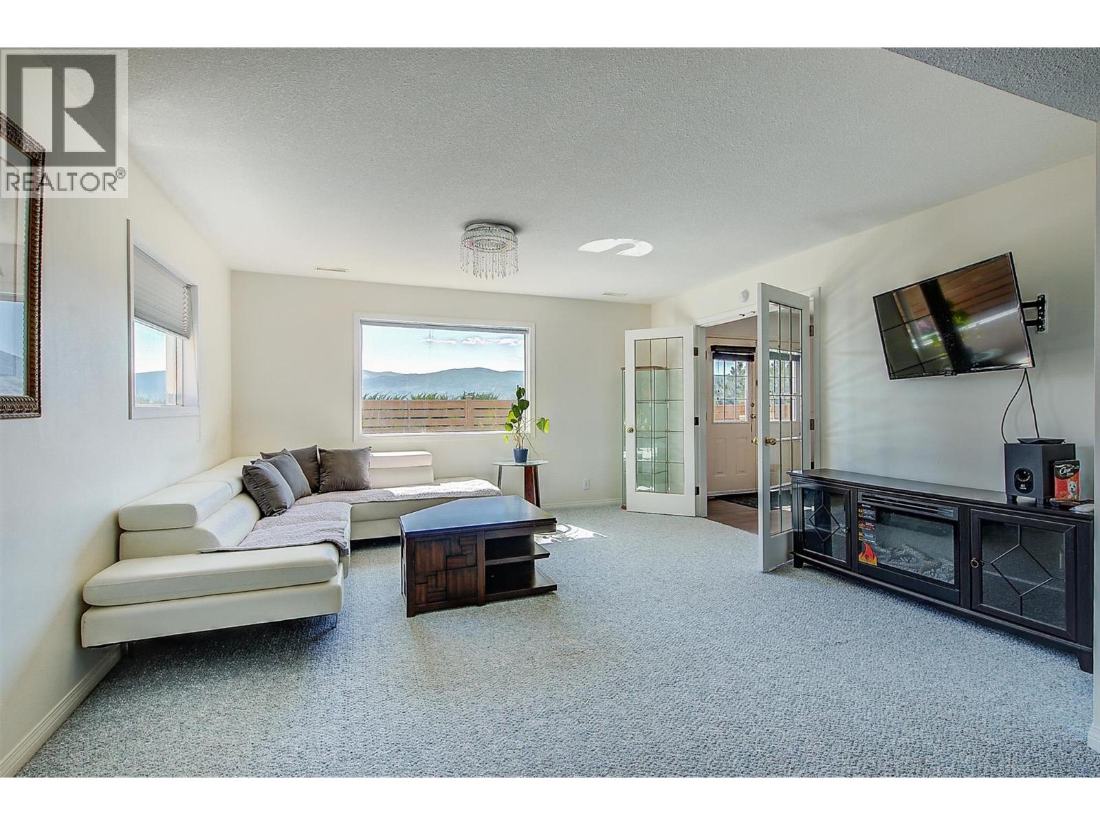  3331 Sundance Drive, West Kelowna