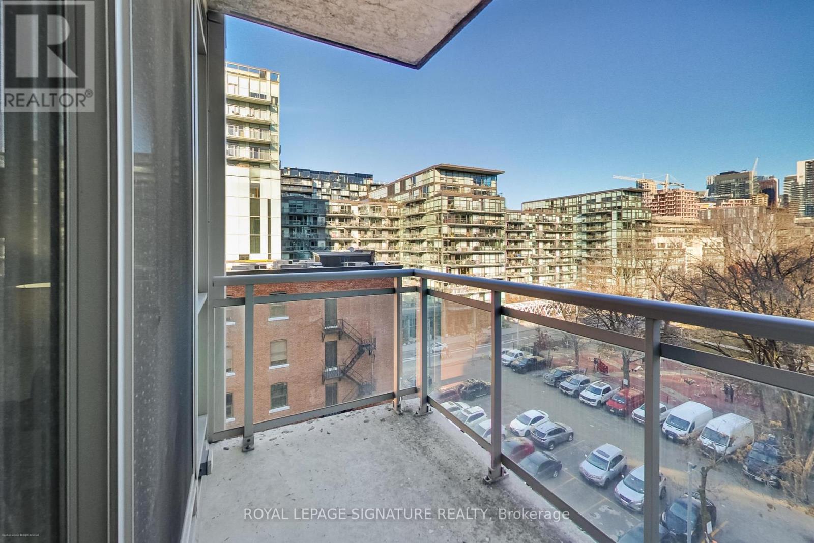 Photo 11 of 711 38 Niagara Street, Toronto ON