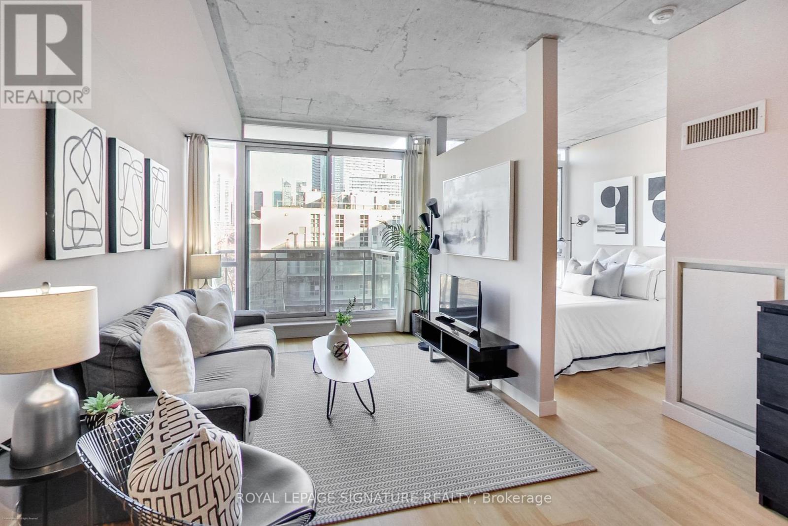 Photo 5 of 711 38 Niagara Street, Toronto ON