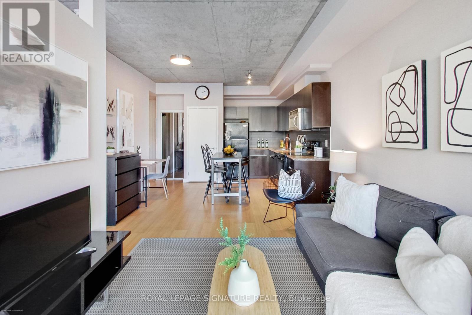 Photo 8 of 711 38 Niagara Street, Toronto ON