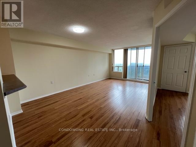 Photo 2 of 2309 35 Finch Avenue E, Toronto ON