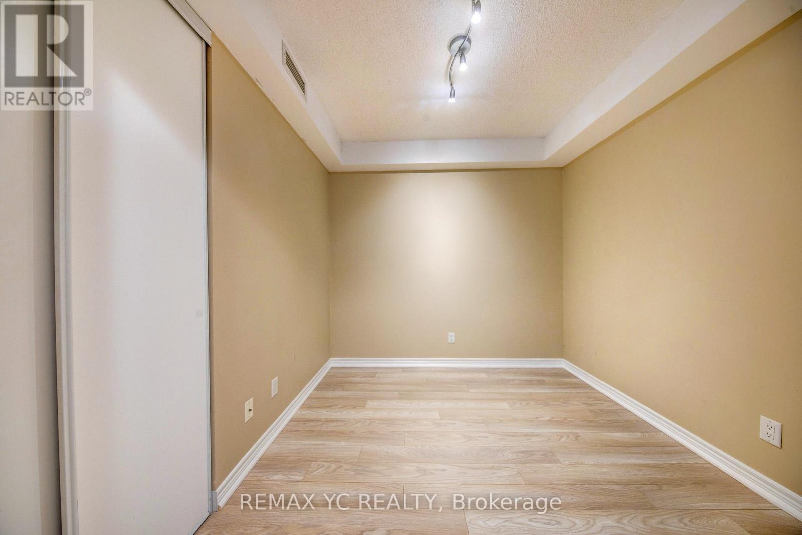 Photo 17 of 311 38 William Carson Crescent, Toronto ON