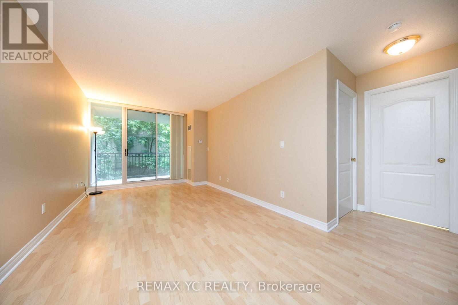 Photo 9 of 311 38 William Carson Crescent, Toronto ON