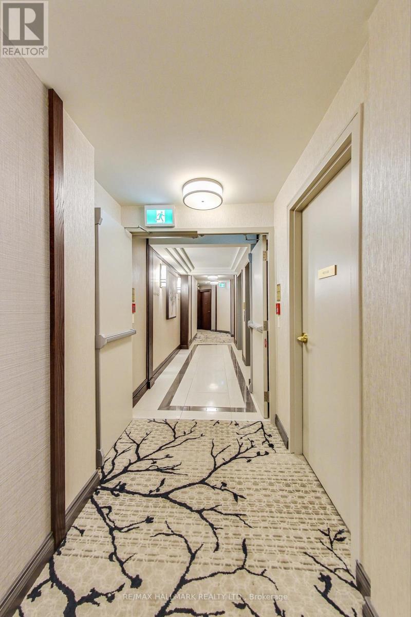 Photo 10 of 405 800 Sheppard Avenue W, Toronto ON