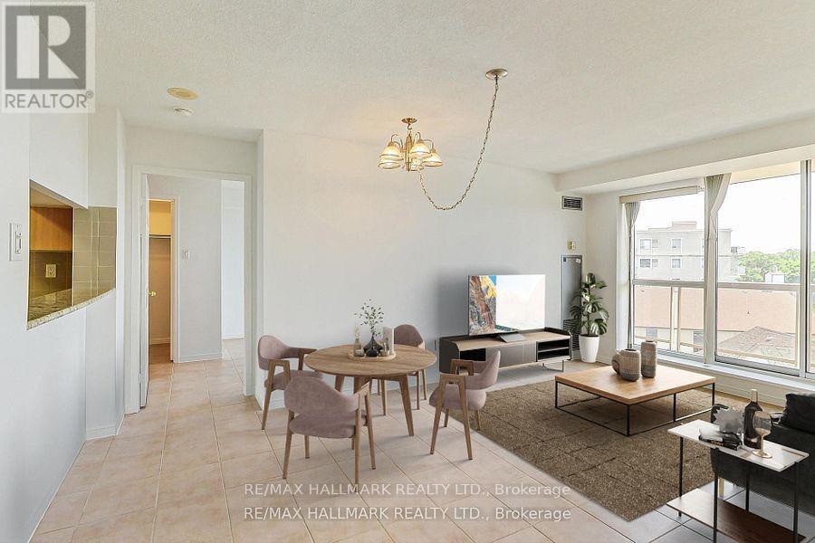 Photo 14 of 405 800 Sheppard Avenue W, Toronto ON