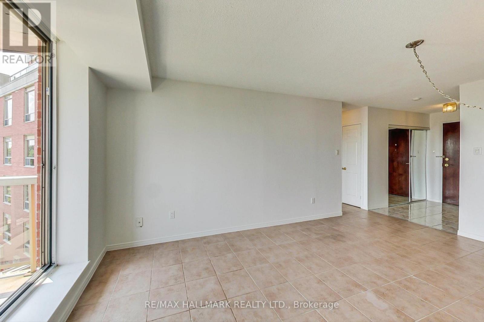 Photo 15 of 405 800 Sheppard Avenue W, Toronto ON