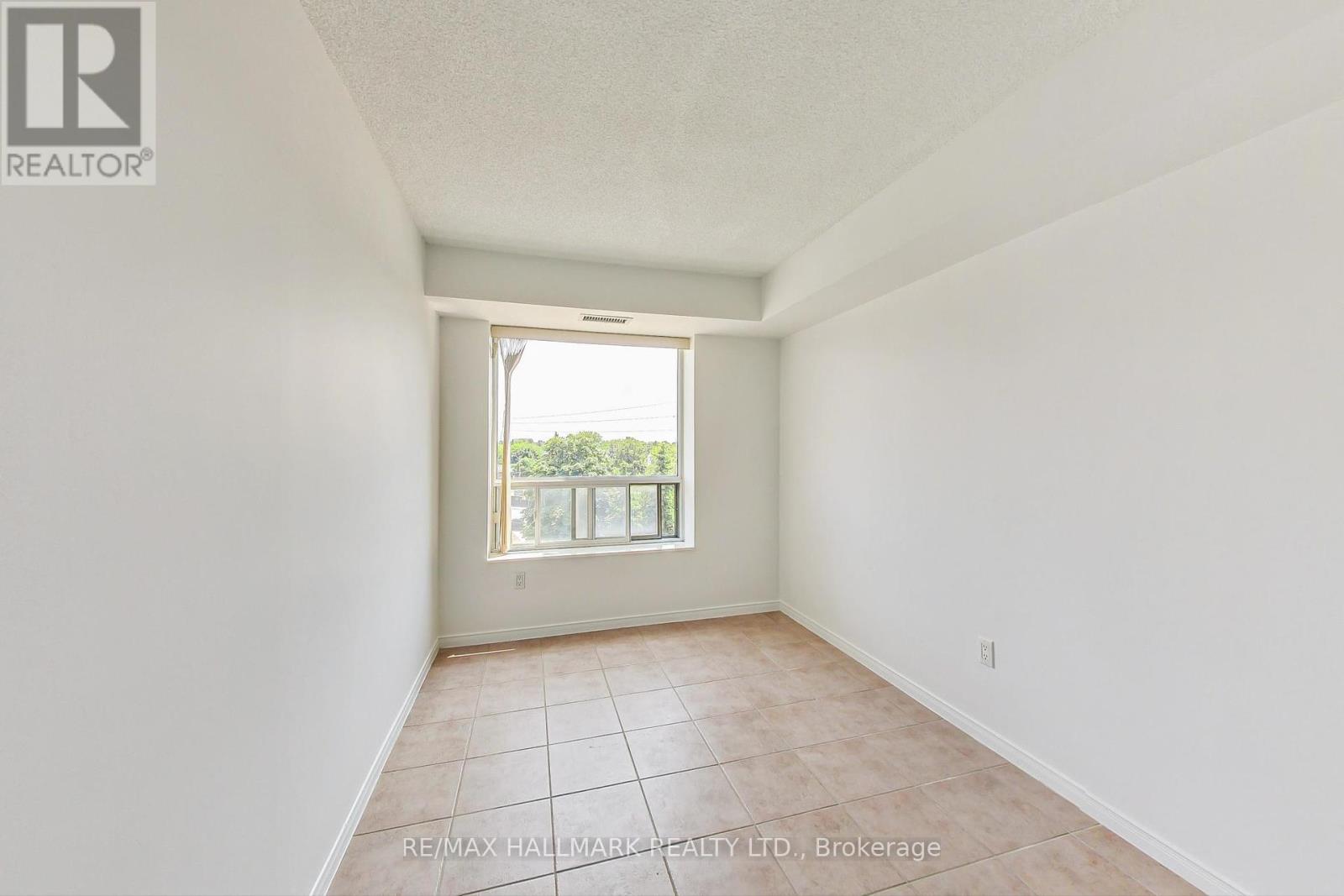 Photo 22 of 405 800 Sheppard Avenue W, Toronto ON