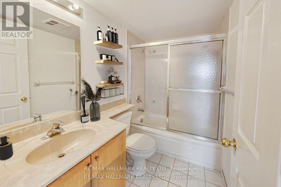 Photo 23 of 405 800 Sheppard Avenue W, Toronto ON