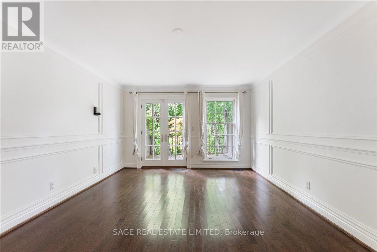 Photo 12 of 88 A Glen Road, Toronto ON