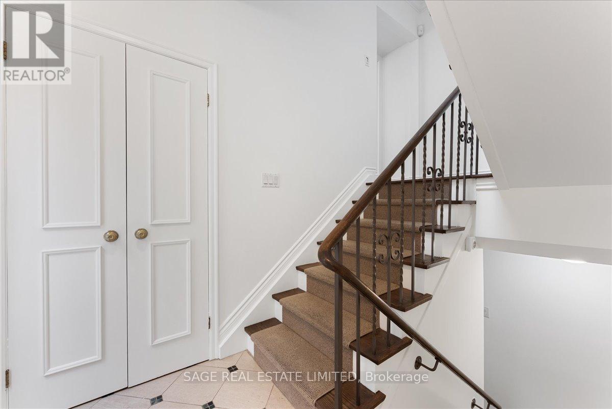 Photo 28 of 88 A Glen Road, Toronto ON