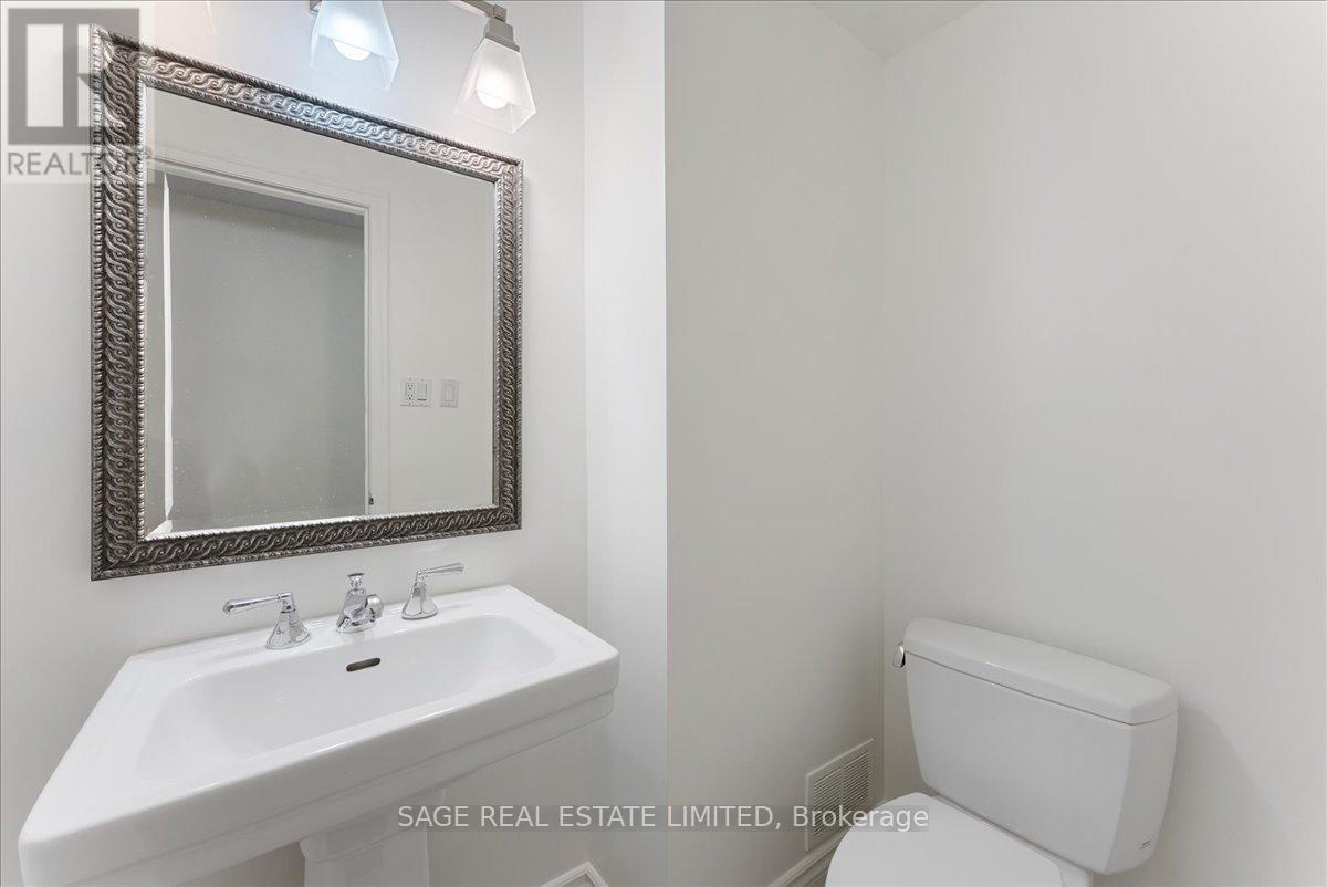 Photo 30 of 88 A Glen Road, Toronto ON