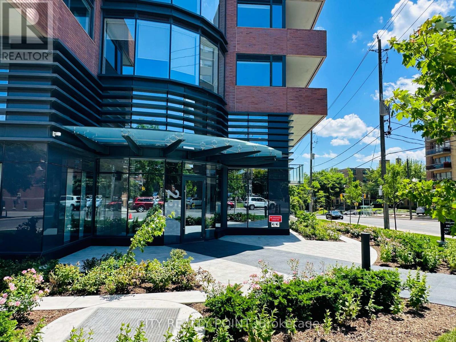 Photo 1 of 206 2525 Bathurst Street, Toronto ON
