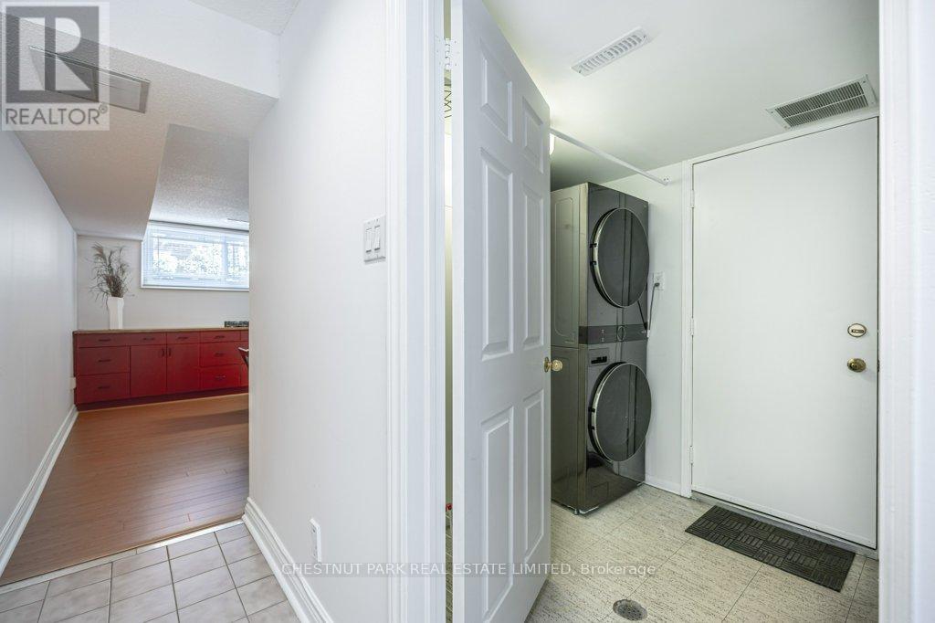 Photo 27 of 250 Broadway Avenue, Toronto ON