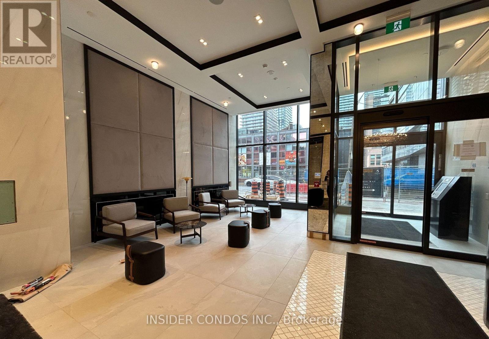 Photo 3 of 4209 8 Wellesley Street W, Toronto ON