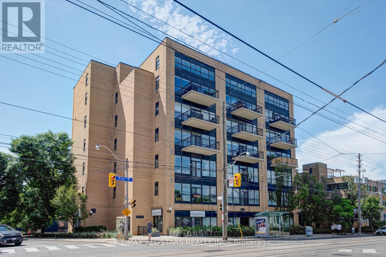 Photo 2 of 511 833 King Street W, Toronto ON