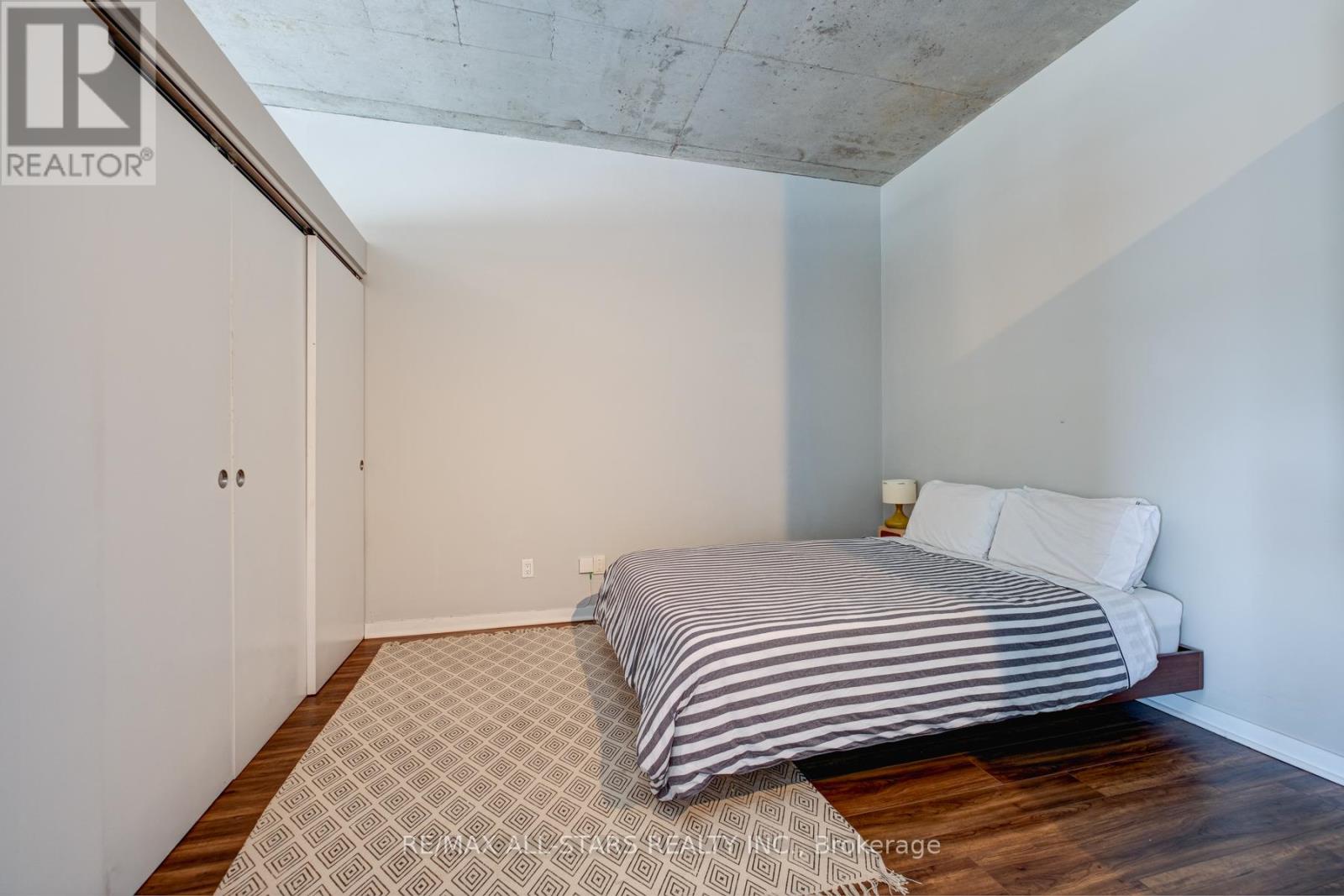 Photo 7 of 511 833 King Street W, Toronto ON