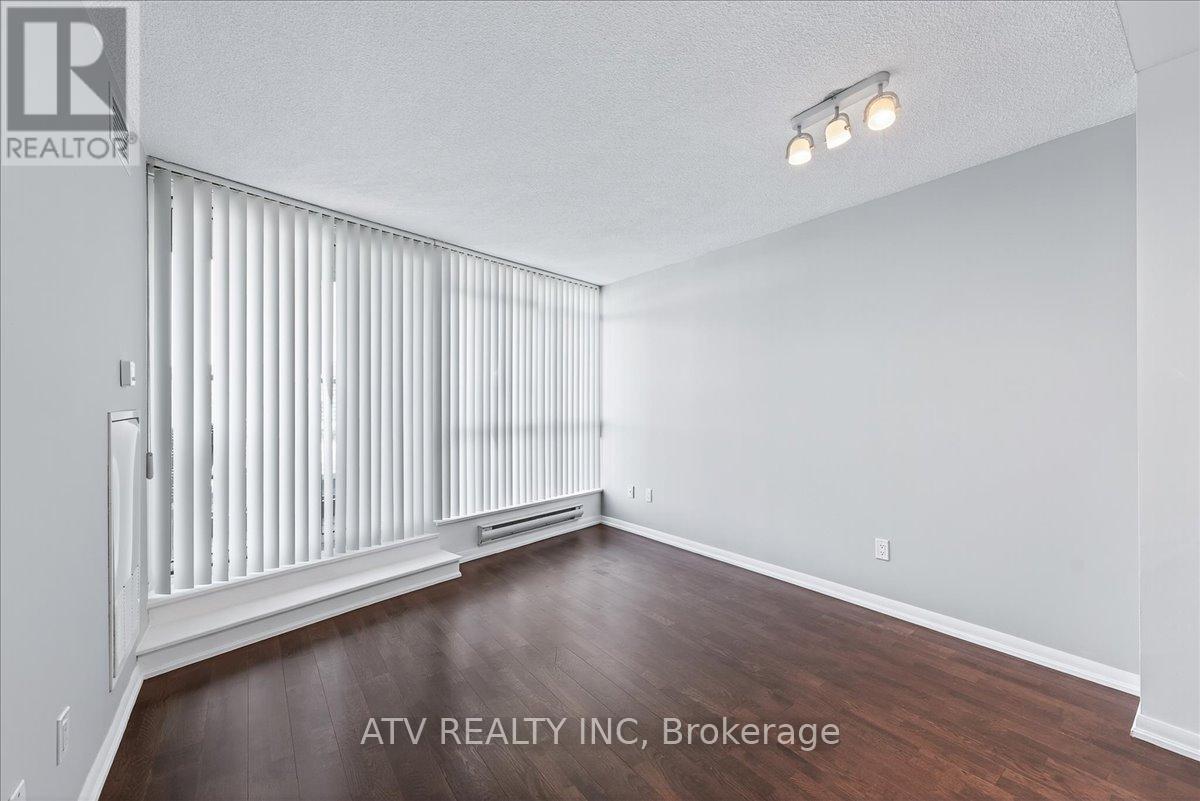 Photo 14 of 961 209 Fort York Boulevard, Toronto ON