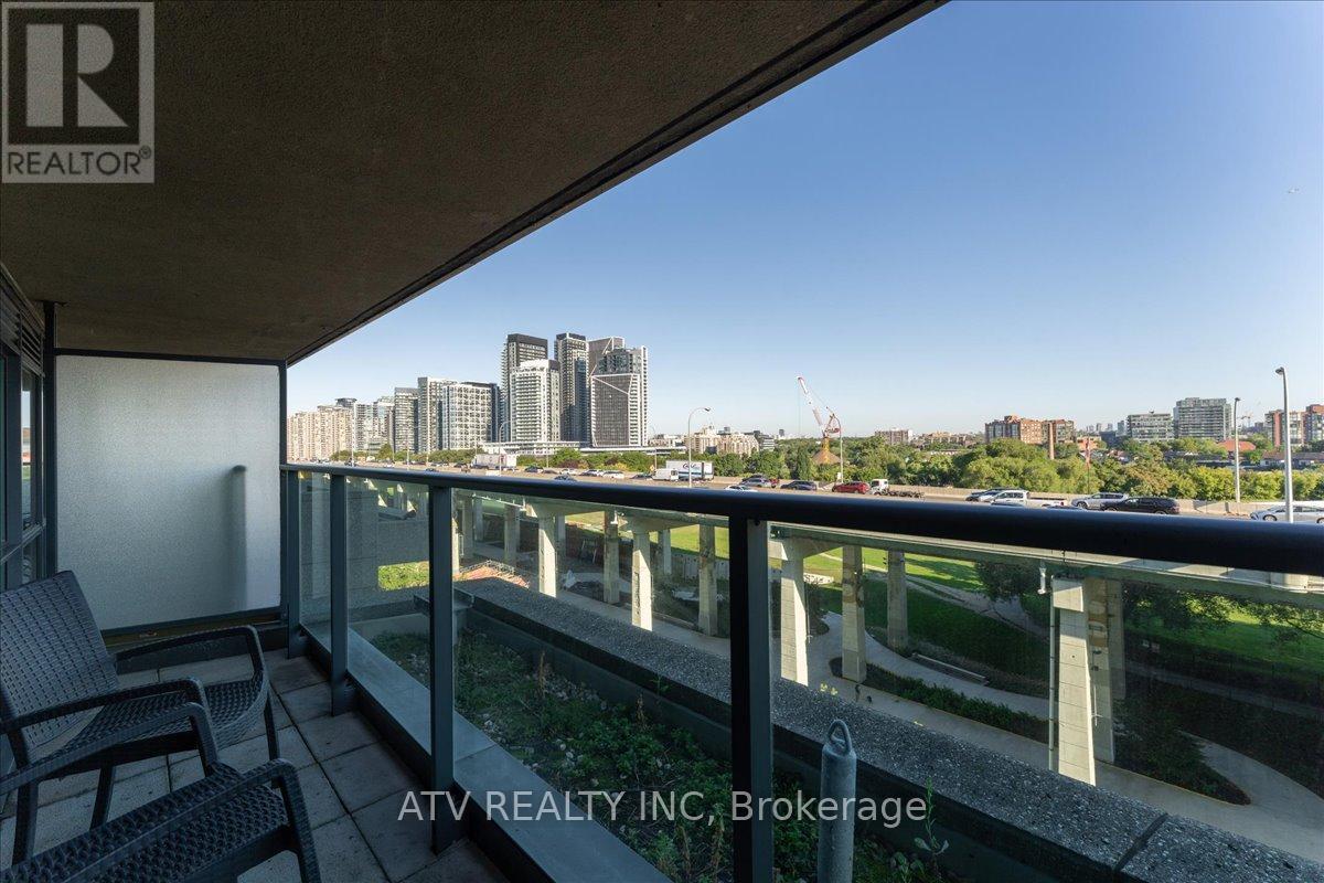 Photo 24 of 961 209 Fort York Boulevard, Toronto ON
