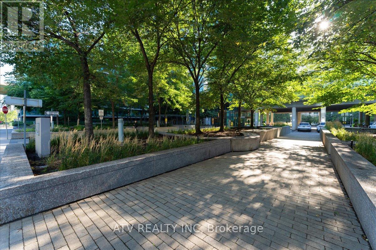 Photo 3 of 961 209 Fort York Boulevard, Toronto ON