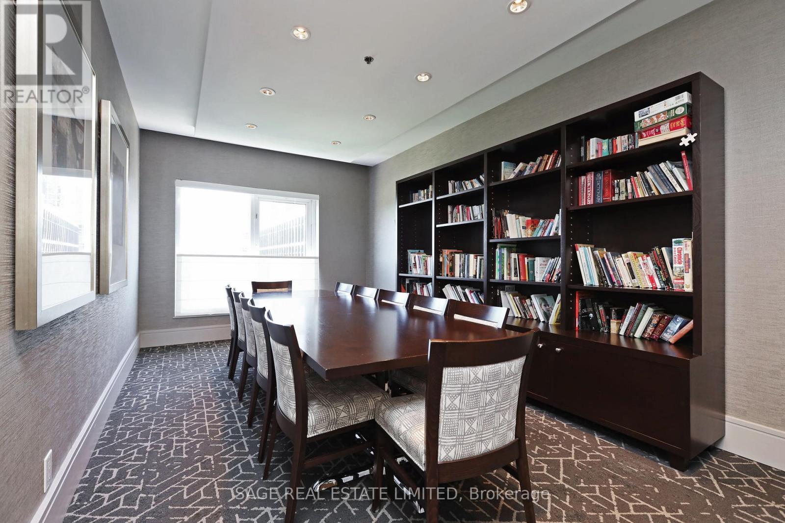 Photo 36 of 3010 8 Park Road, Toronto ON