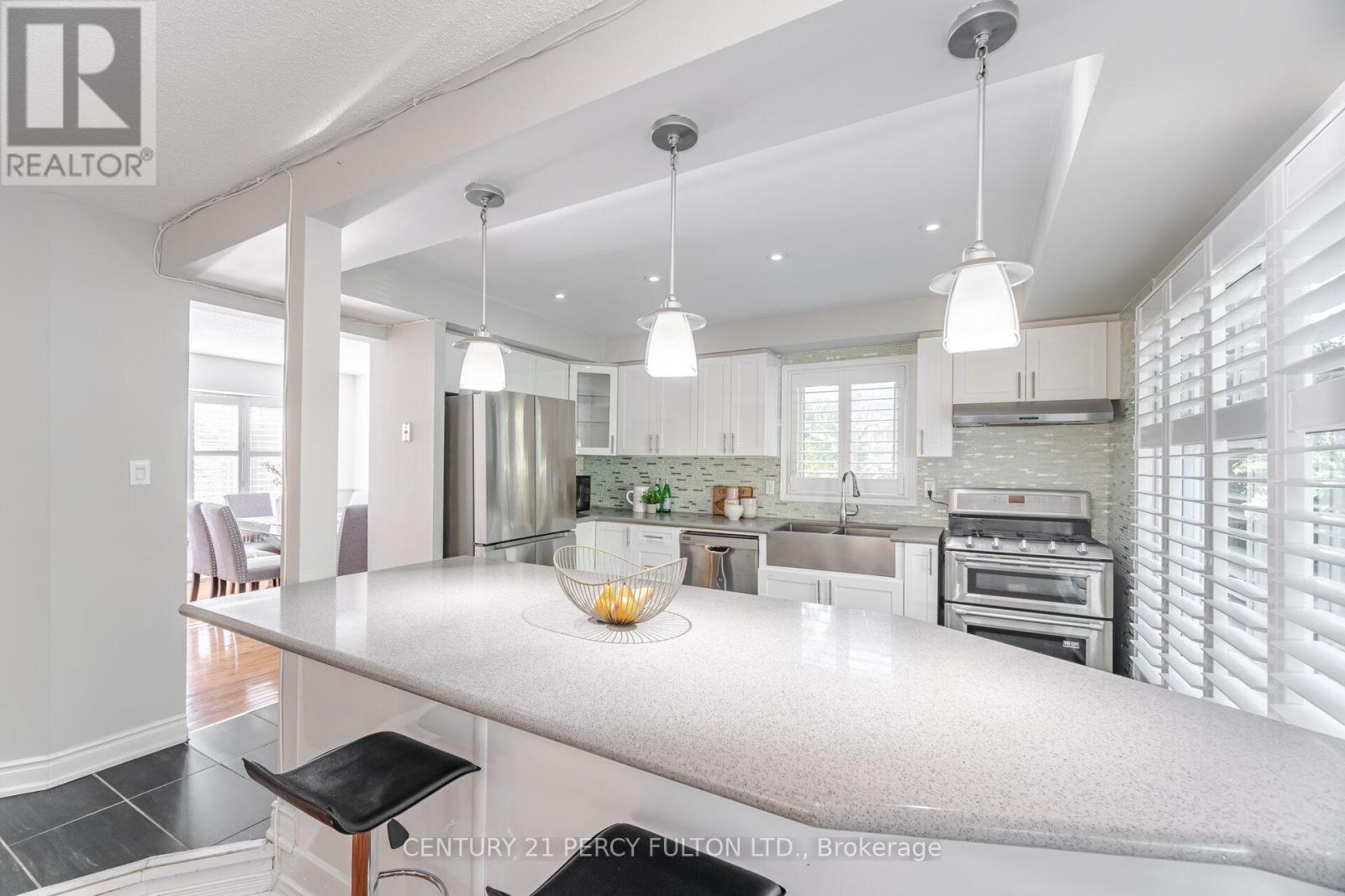Photo 12 of 4 Radford Drive, Ajax ON