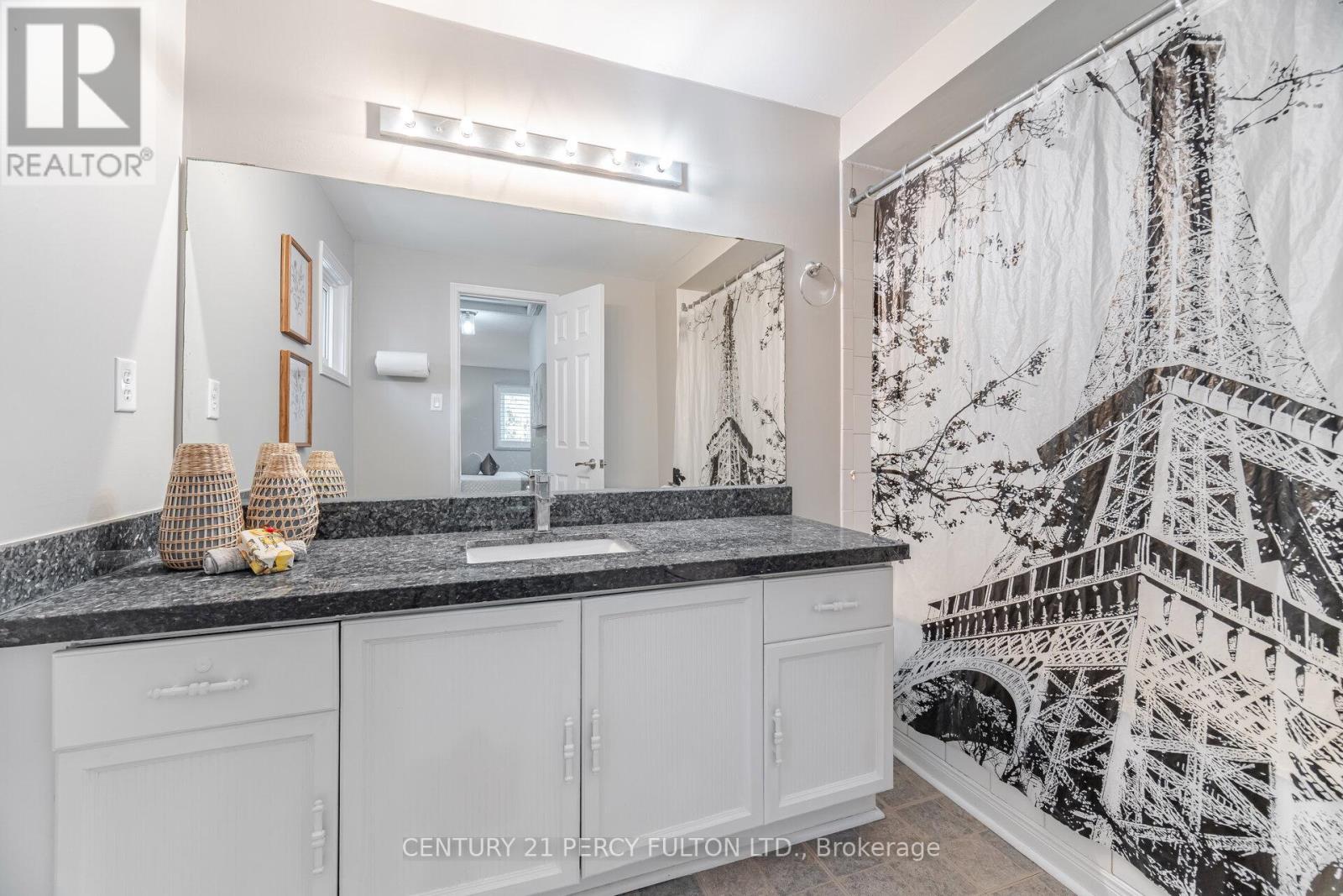 Photo 24 of 4 Radford Drive, Ajax ON
