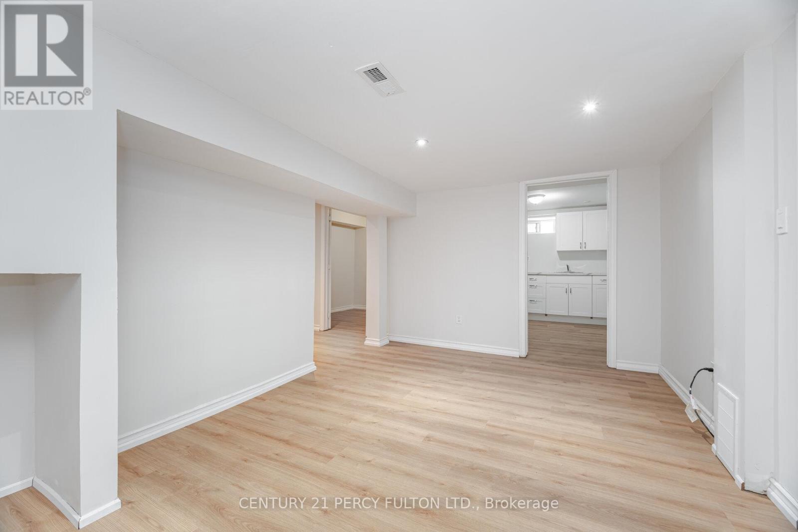 Photo 33 of 4 Radford Drive, Ajax ON