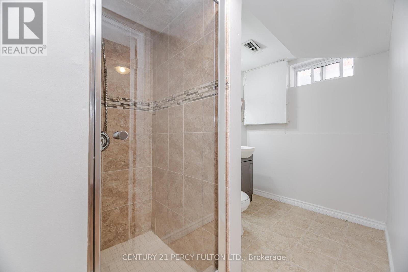 Photo 37 of 4 Radford Drive, Ajax ON