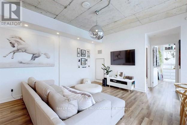 Photo 5 of 816 15 Baseball Place, Toronto ON