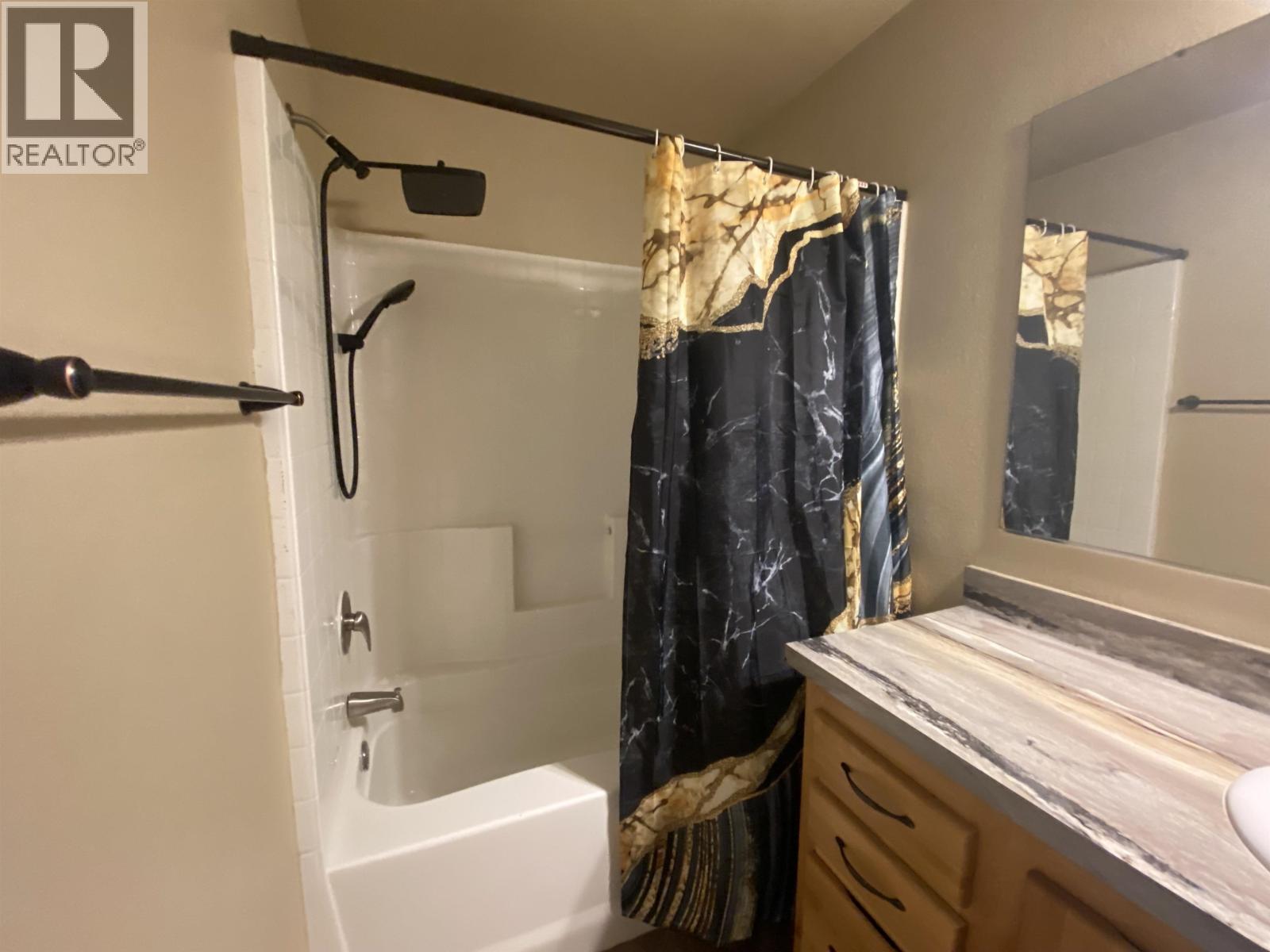 71 3889 MULLER AVENUE, Terrace