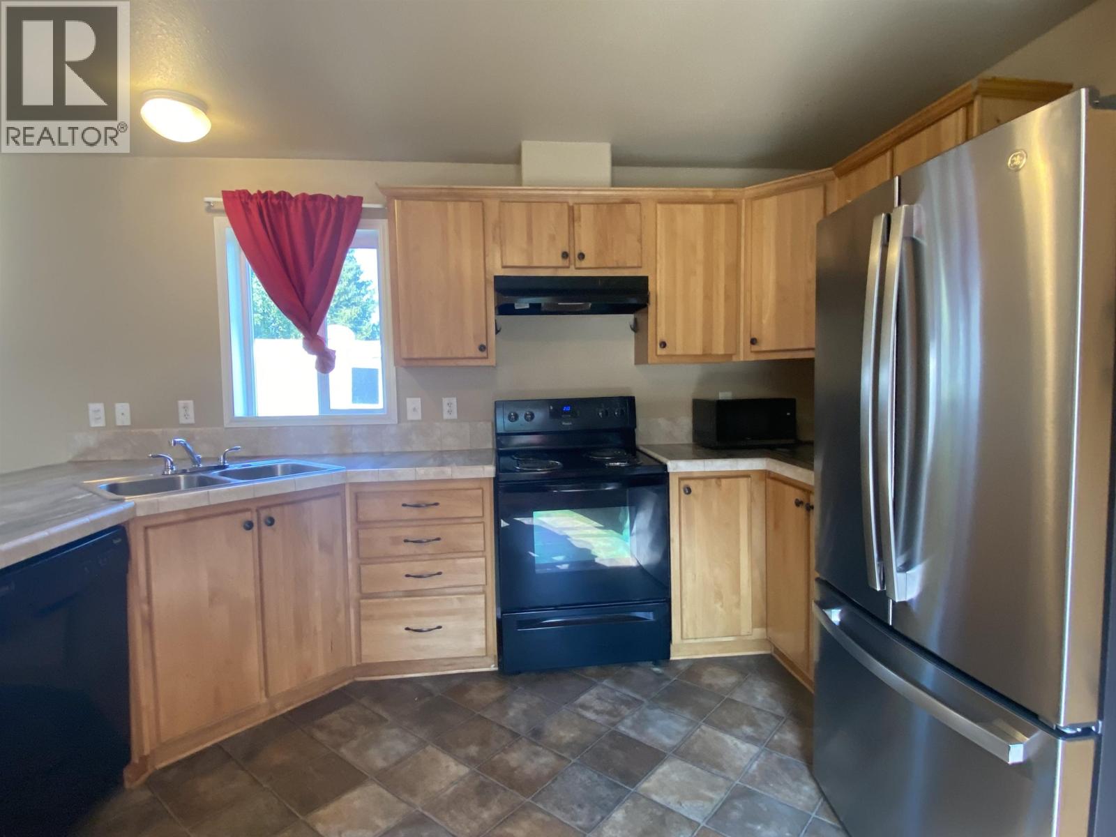 71 3889 MULLER AVENUE, Terrace