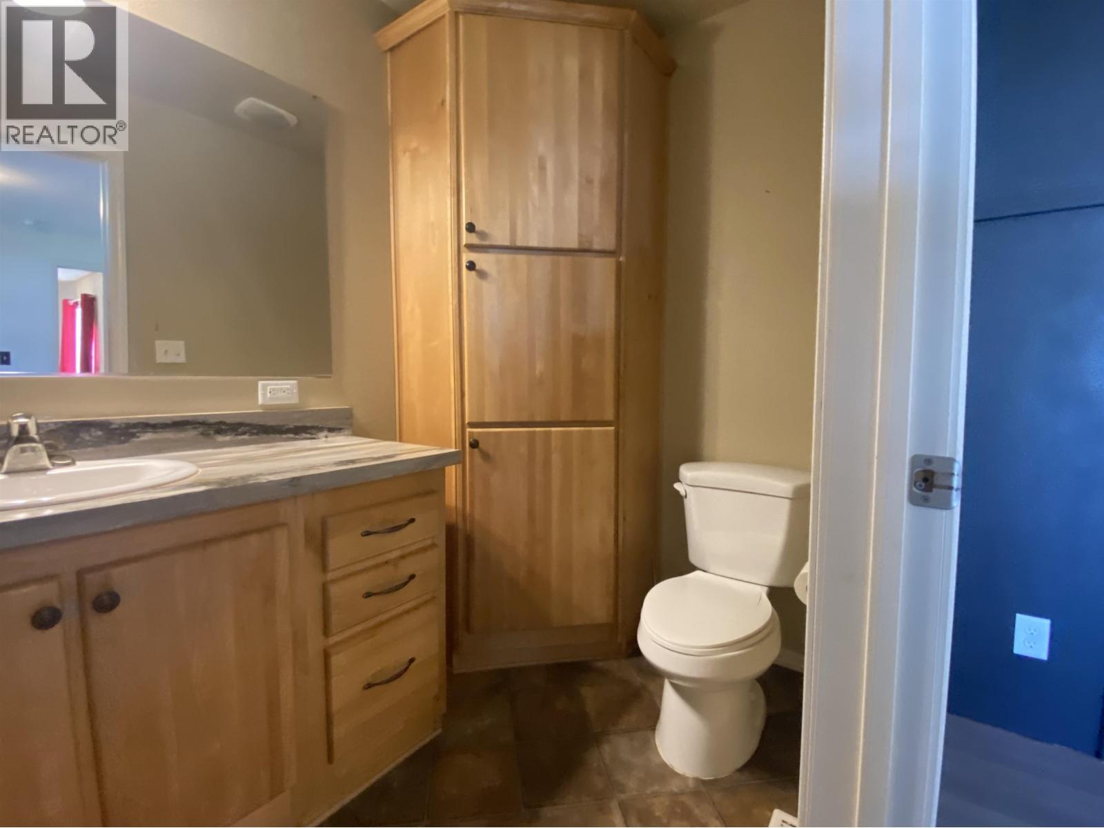 71 3889 MULLER AVENUE, Terrace