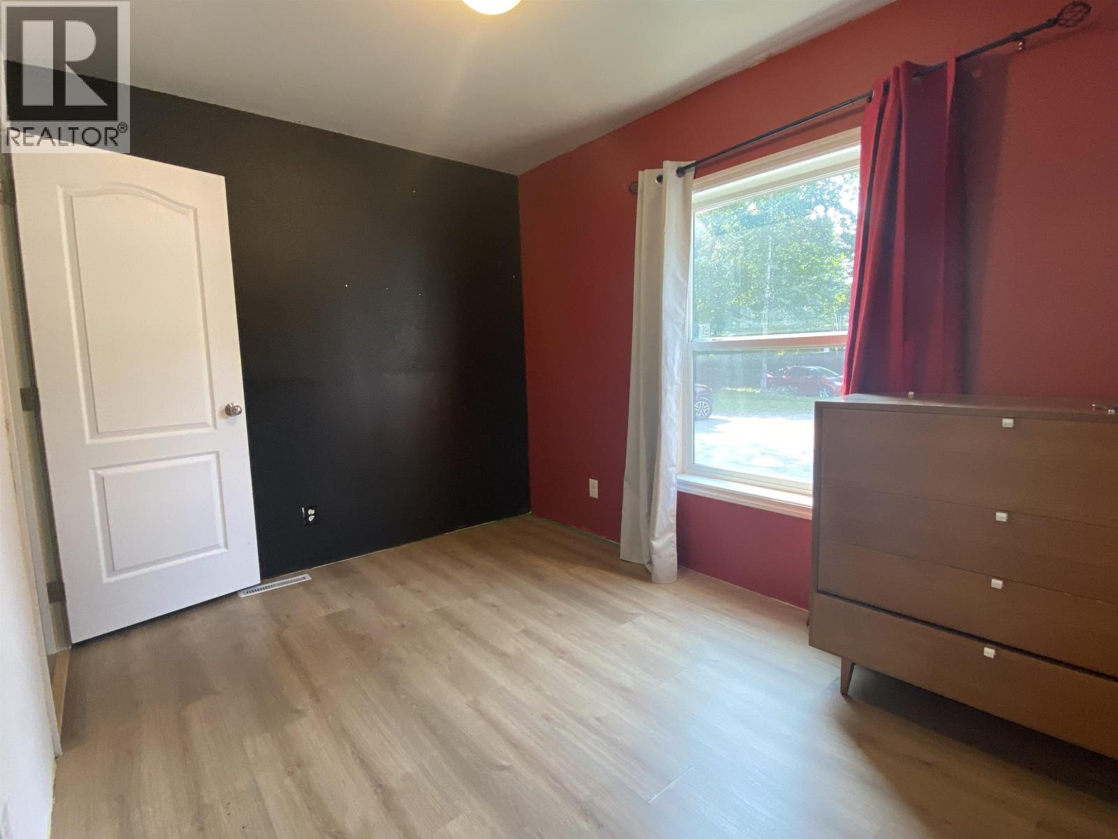 71 3889 MULLER AVENUE, Terrace