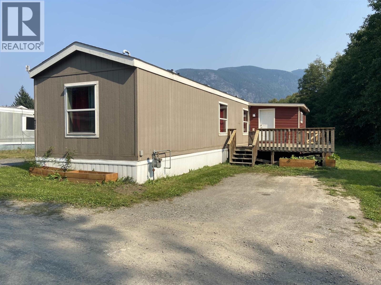 71 3889 MULLER AVENUE, Terrace