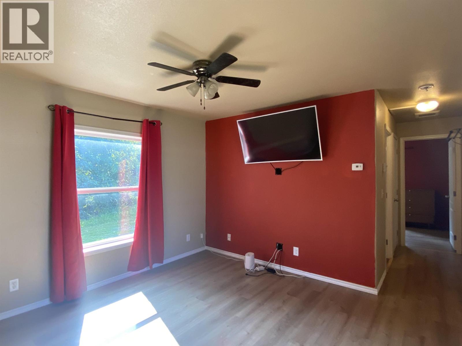 71 3889 MULLER AVENUE, Terrace