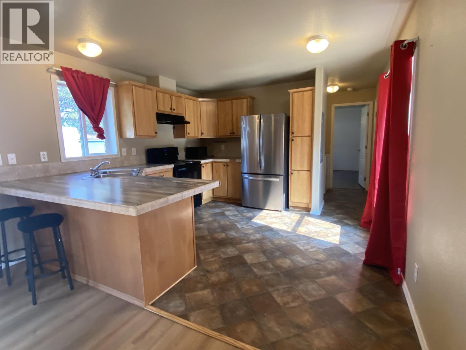 71 3889 MULLER AVENUE, Terrace