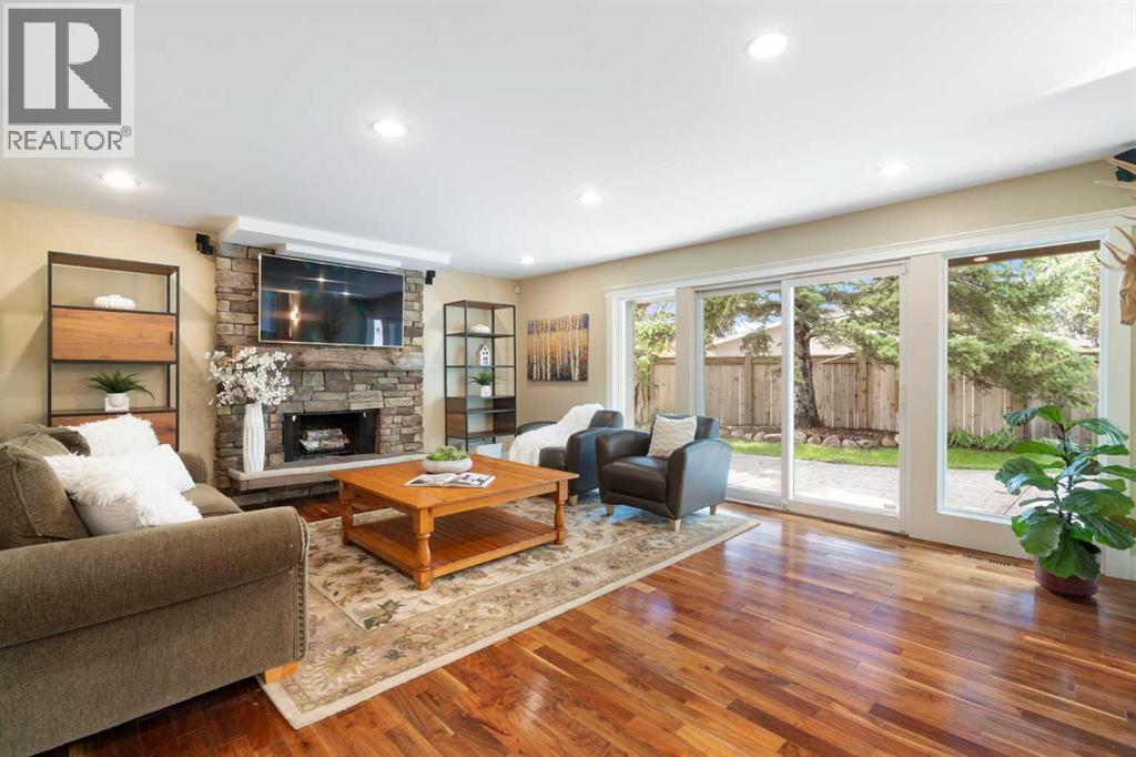 Photo 11 of 419 Willamina Crescent Se, Calgary AB