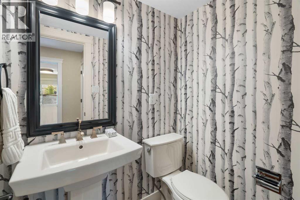 Photo 14 of 419 Willamina Crescent Se, Calgary AB