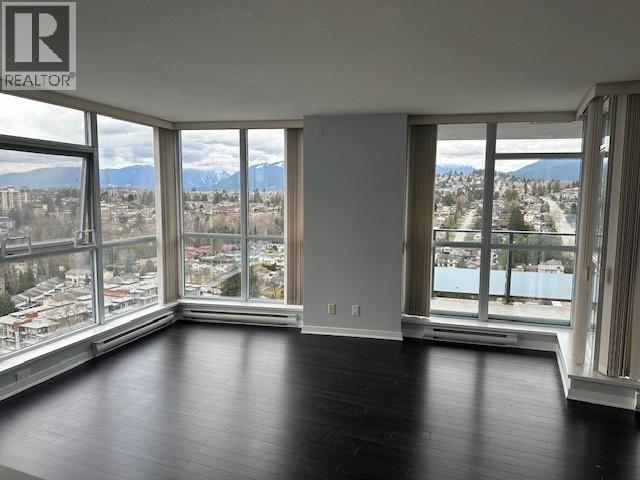 Photo 5 of 2704 2225 Holdom Avenue, Burnaby BC