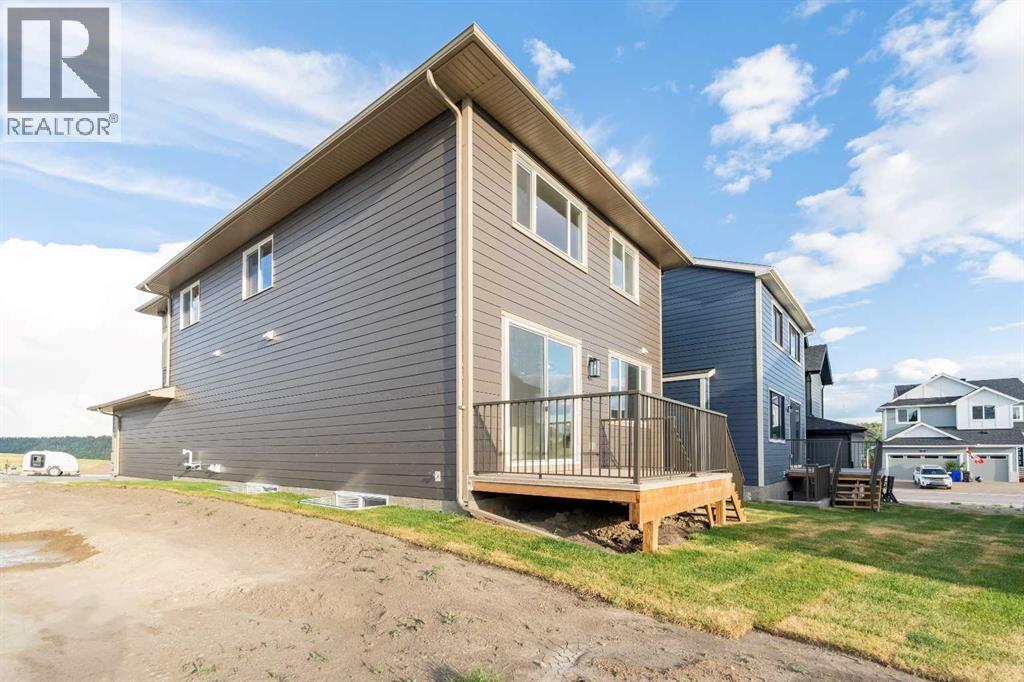 Photo 33 of 20 Sunvalley View, Cochrane AB